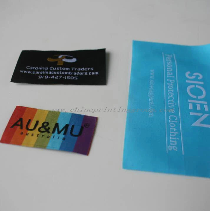 Damask woven label showing fine brand name detail