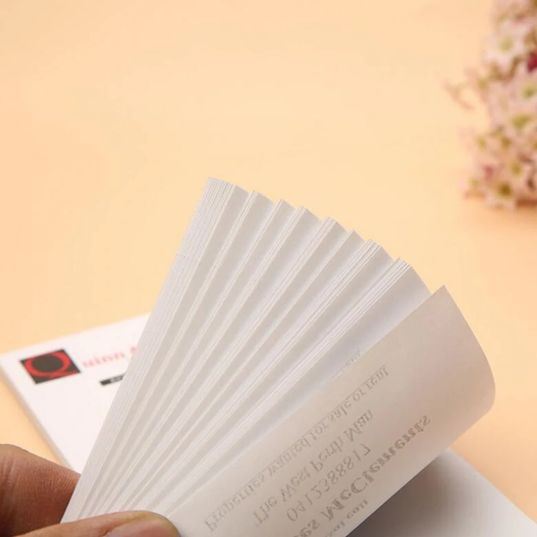 Square memo cube notepads in different sizes side by side