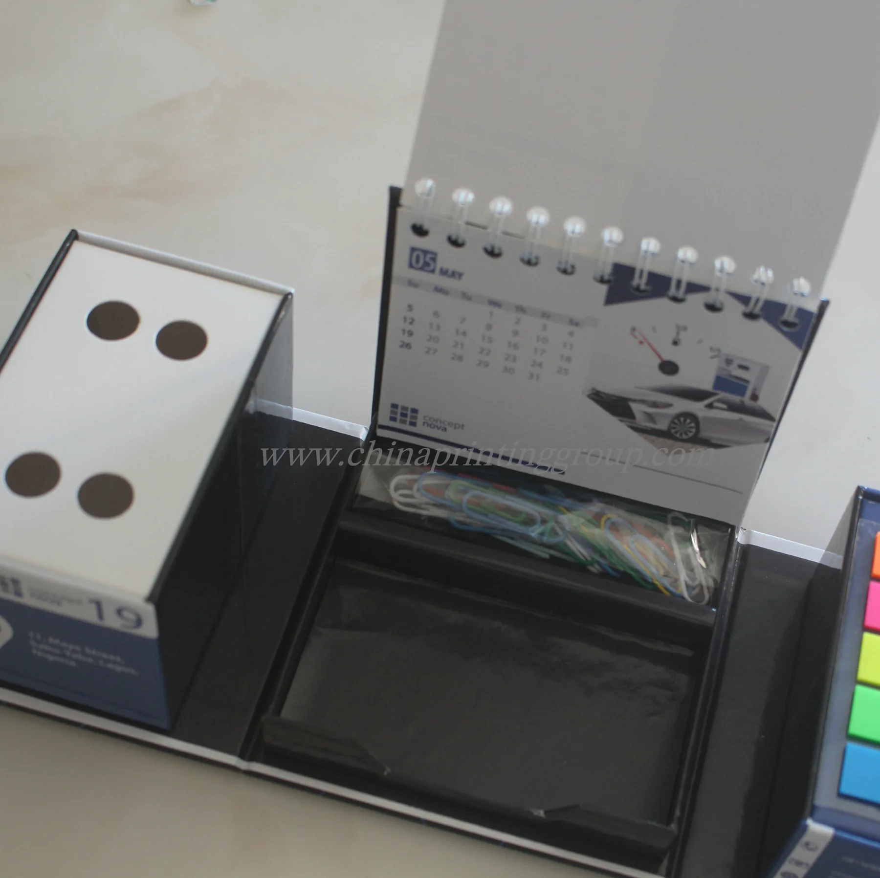 Desk calendar and notepad box set printed in full colour
