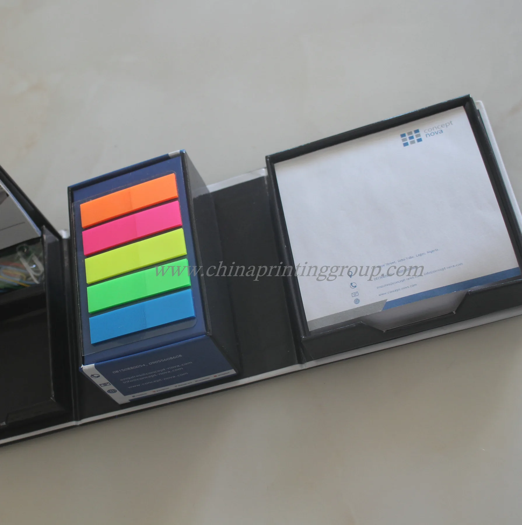 Printed memo pad of 75mm square sheets inside a calendar box
