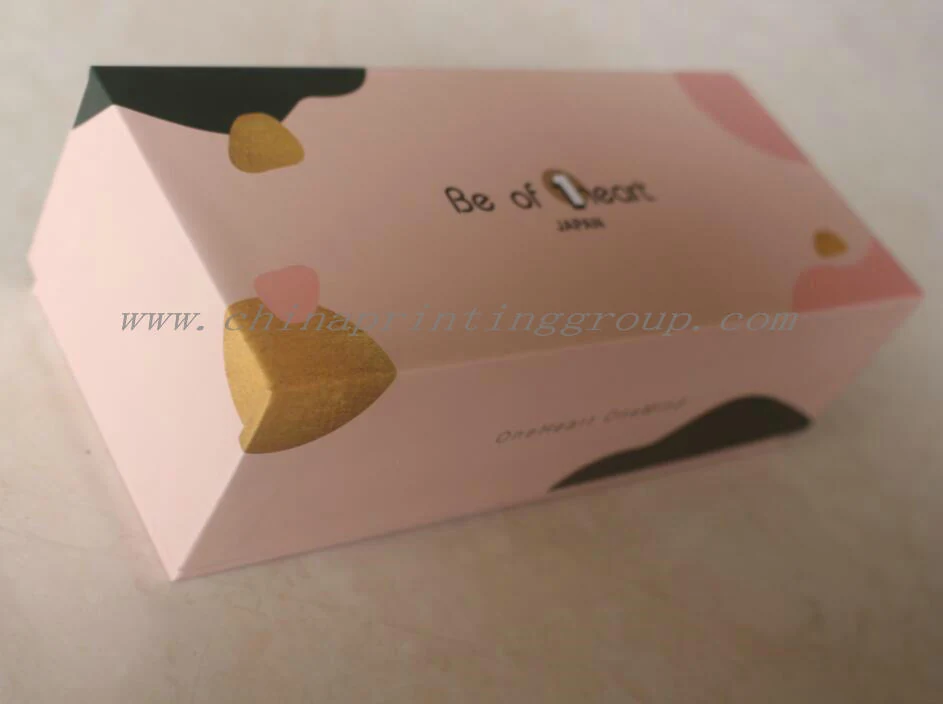Rigid gift box with ribbon accessory and fitted insert
