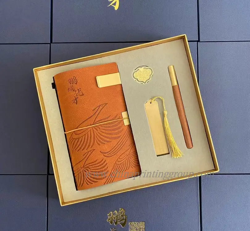 Notebook and pen gift set presented in a boxed package