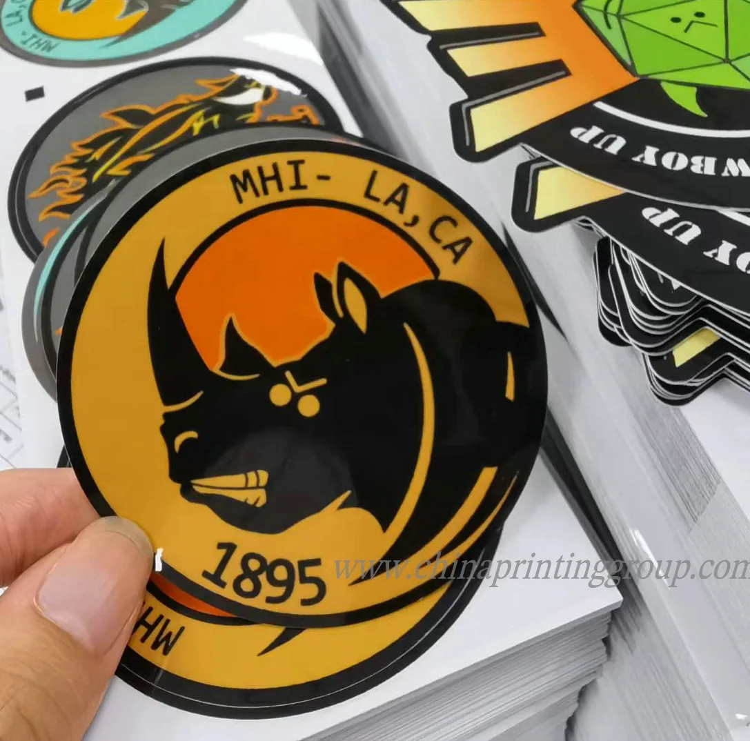 Round frosted circle label printed with a custom logo