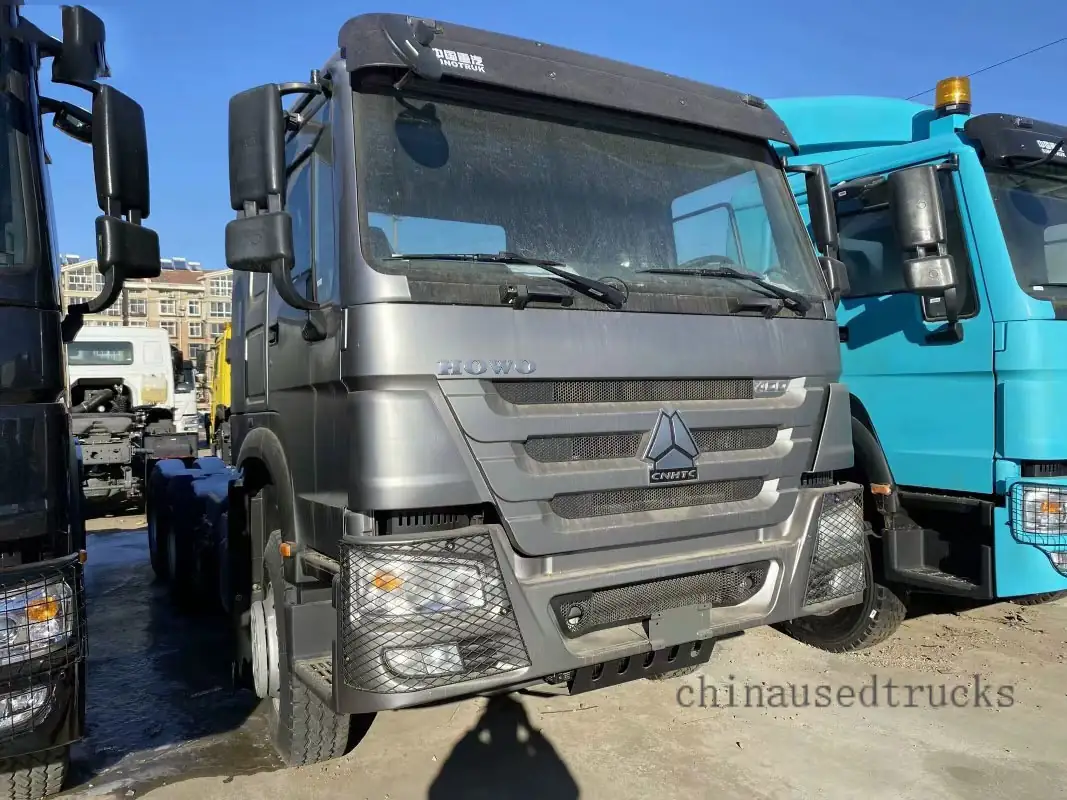 Five HOWO left-hand driving discount spot tractor truck main view