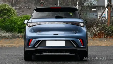 BYD Dolphin New Energy Electric Car Vehicle Has A Range Of 302/420/401km view 5