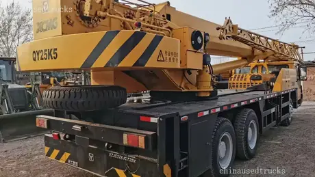 2009 unit retired XCMG 25 tons crane for sale view 3