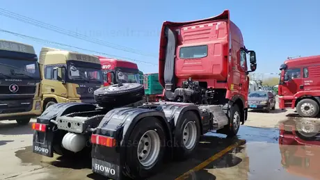 Used Sinotruk HOWO 10 Wheel Tractor Truck view 2
