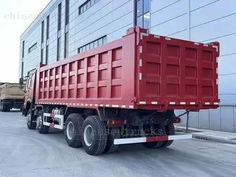 Used HOWO 12 Wheel Dump Truck 371/400/420HP view 3