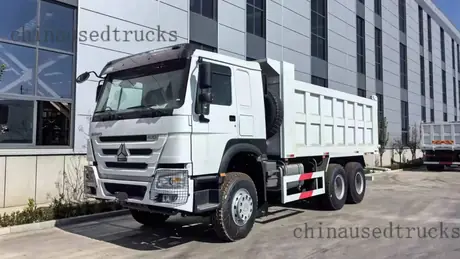 A 5.6m HOWO second-hand dump truck sell at a discount for export from China Used Trucks