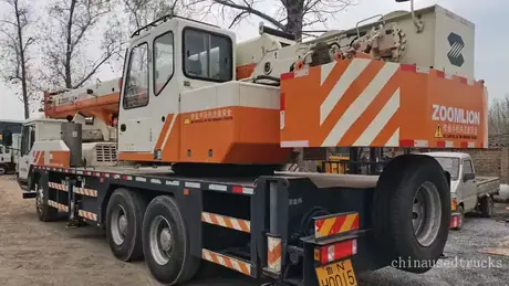 2014 Zhonglian 25 tons used truck crane five section arm view 3