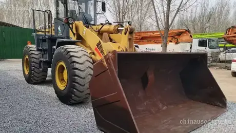 2011 Railway Bureau retired used wheel loader Bigger bucket and longer arm view 2