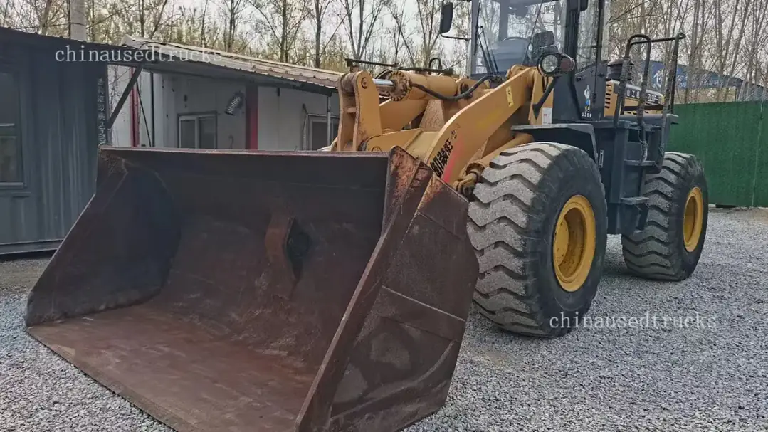 2011 Railway Bureau retired used wheel loader Bigger bucket and longer arm main view