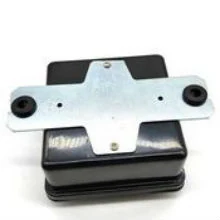 24V turn signal relay assembly 5010149149 with black moulded housing and flat blade terminals