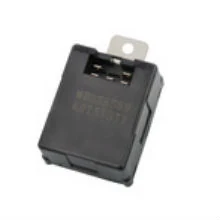 12V 5-pin MITSUBISHI pump relay unit MB358589 with black moulded housing and flat blade terminals