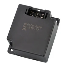 24V 6-pin electronic flasher relay assy for MITSUBISHI FUSO MC848797 with black moulded housing and flat blade terminals