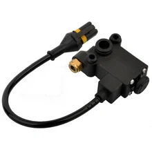 24V clutch cylinder sensor for MAN MKG23713 with black housing and electrical connector, mounted on a clutch master pump