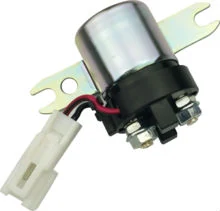24V 100A HINO truck preheating starter relay 28620-1420A with black moulded housing and flat blade terminals