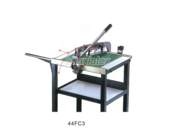 Fabirc Sample Scissors for Circular Knitting Machines (Item 2)