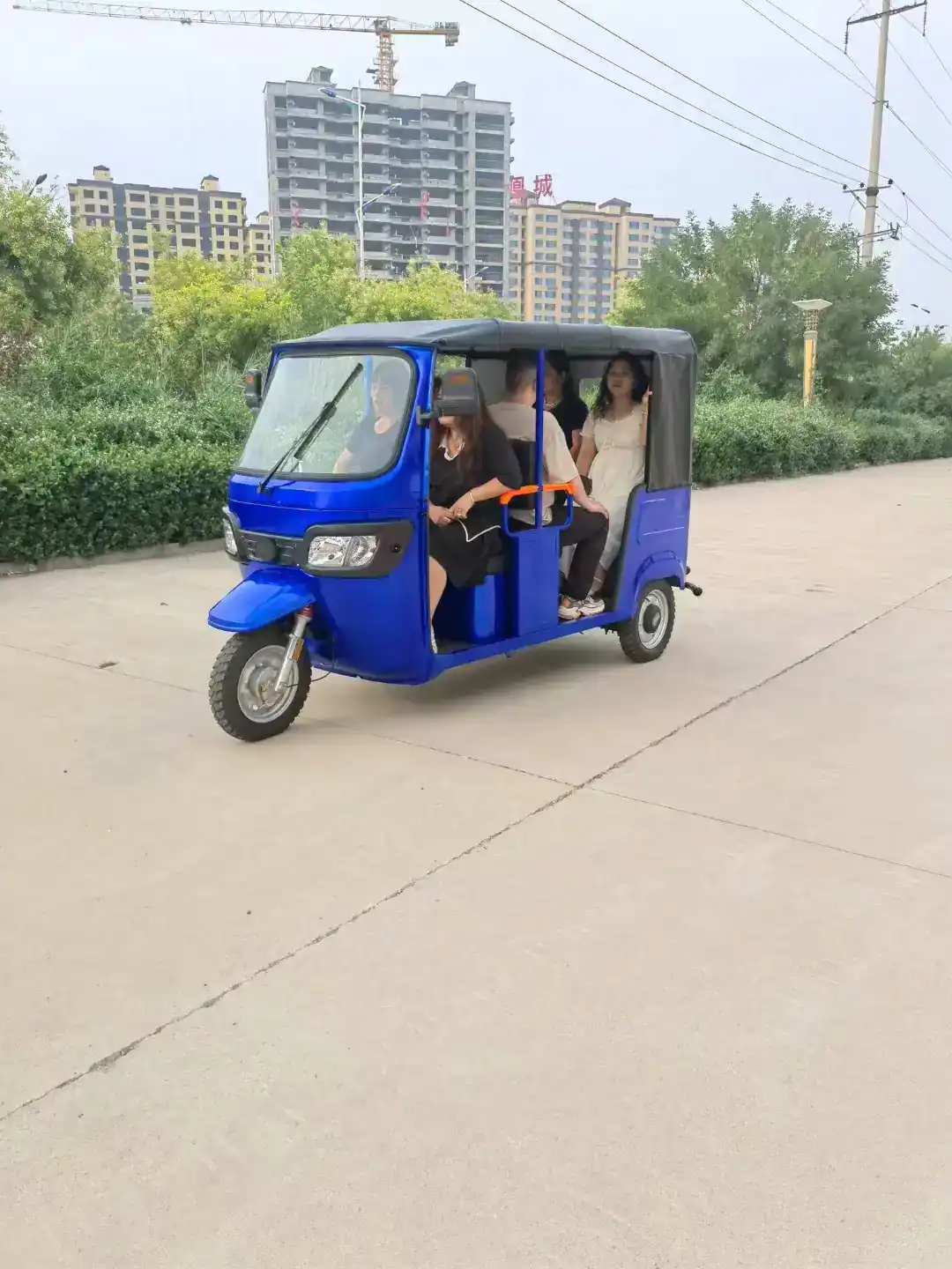 Product image of the electric tricycle supplied for taxi use