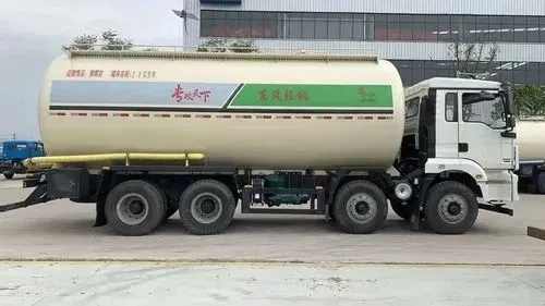 White Sinotruk 6x4 cement powder truck, side view