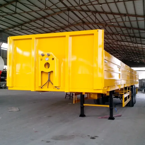 Close-up of the trailer's axles and suspension system
