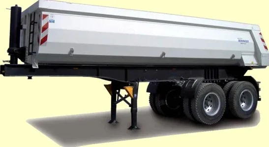 Interior view of the trailer body with 6mm bottom and 4mm side steel plates