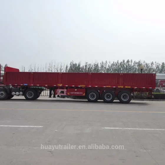 Front view of the trailer with 1.5m front board, JOST kingpin, and landing gear in position