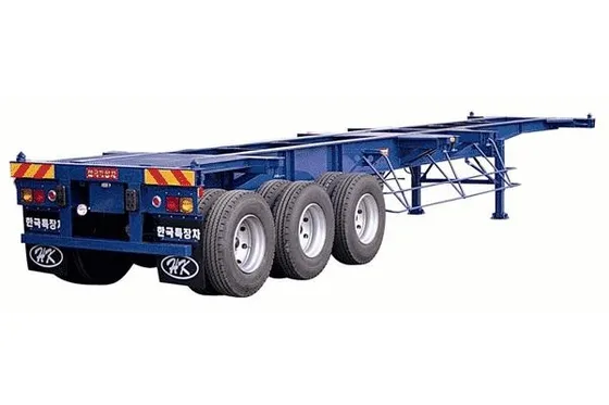 Rear view of the trailer with fifth wheel connection and ABS brake lines visible