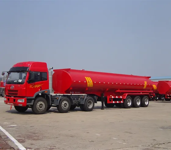 Side view of the truck showing the 3360mm wheelbase and 7.00R16 tyres