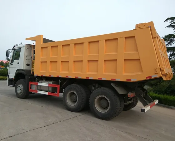 Front axle and suspension detail of the HOWO dump truck