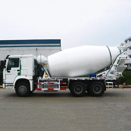 WD615.87 six-cylinder diesel engine in the chassis
