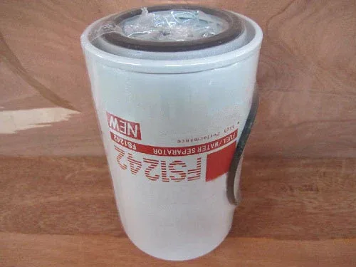 Close-up of the UNF 1"-14 threaded end and filter housing of the FS1242 unit