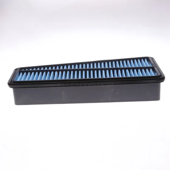 Multiple air filters packed in a shipping carton with Dongjie branding