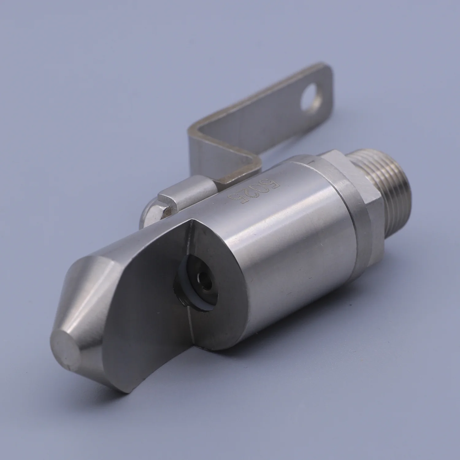 Stainless steel air nozzle with mounting bracket and threaded inlet connection