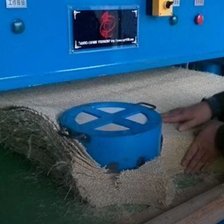 Four-column hydraulic press sisal cloth cutting machine XLJP3-350 with hydraulic cylinder and cutting mold