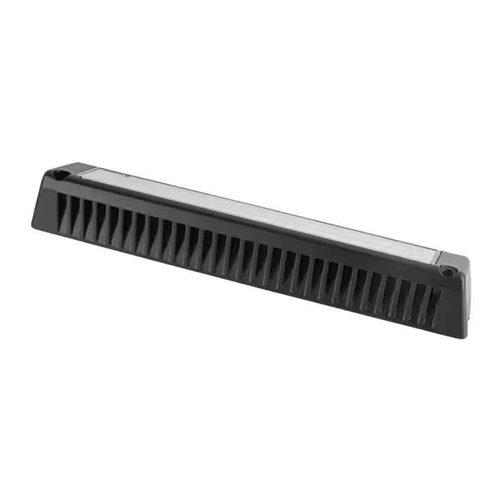 13Inch 12v 24v 60w Led Scene Light RV Caravan Boat Marine Trucks Interior Exterior IP67 beam and lens view