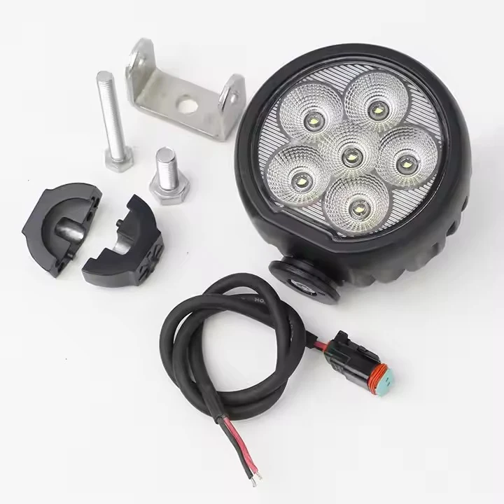 4inch 60W Round LED Work Lamp for Agricultural & Construction Machinery beam and lens view