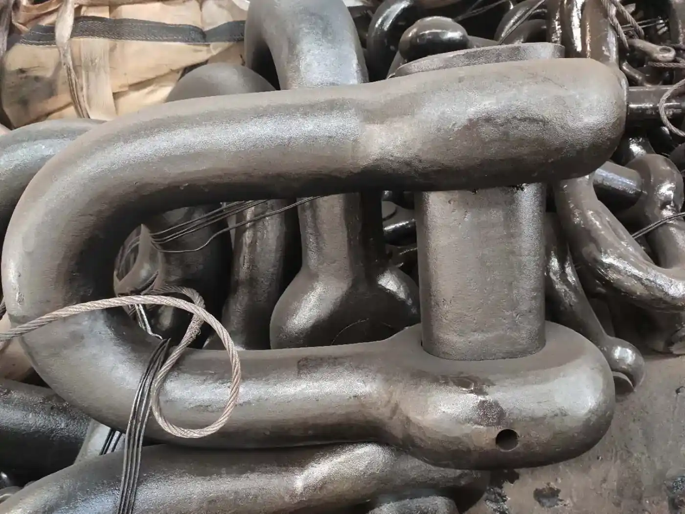 D type end anchor shackles ready for shipment