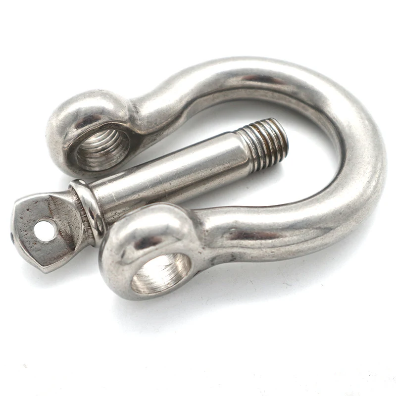 Close view of the screw pin on a stainless steel bow shackle