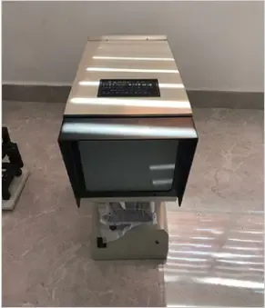 Impact specimen notch projector