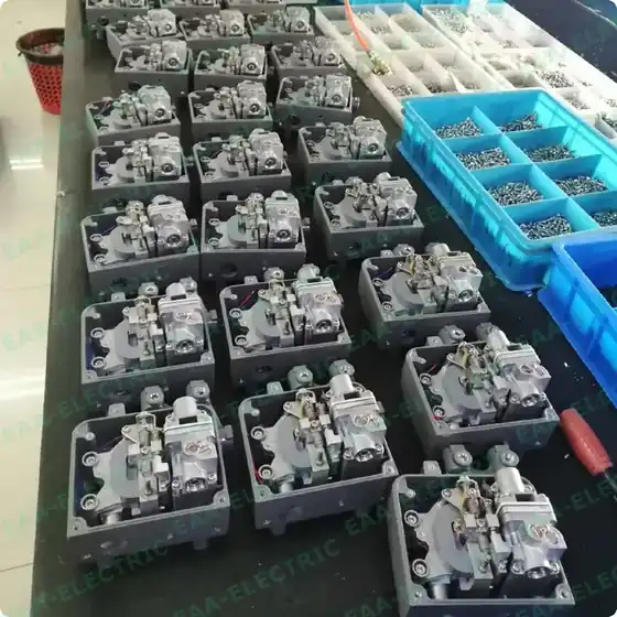 OEM Case 12-IP8100: IP8100 valve positioners produced for an OEM customer