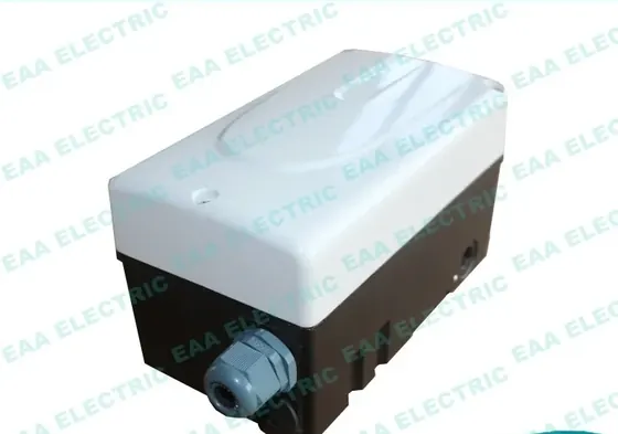 PT700 electro pneumatic transducer mounted on a pneumatic actuator with NAMUR bracket