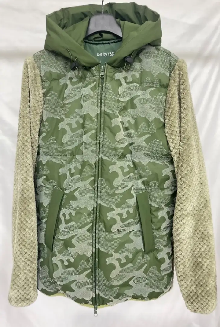 YD-811 3D print down jacket in camouflage pattern with 100% poly shell and TPU mid layer