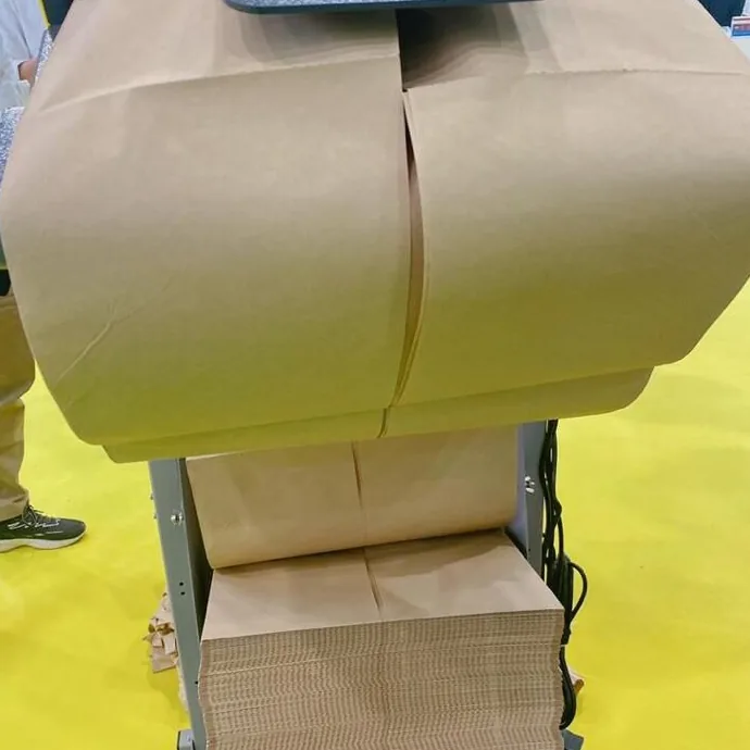 Fanfold Kraft Paper Folding Machine with C-Fold inline - detail view 1