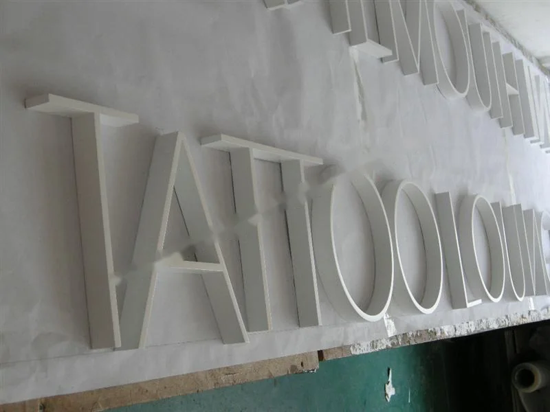 Aluminium sign letter sign, reference 304, photographed in the Super Enseigne workshop