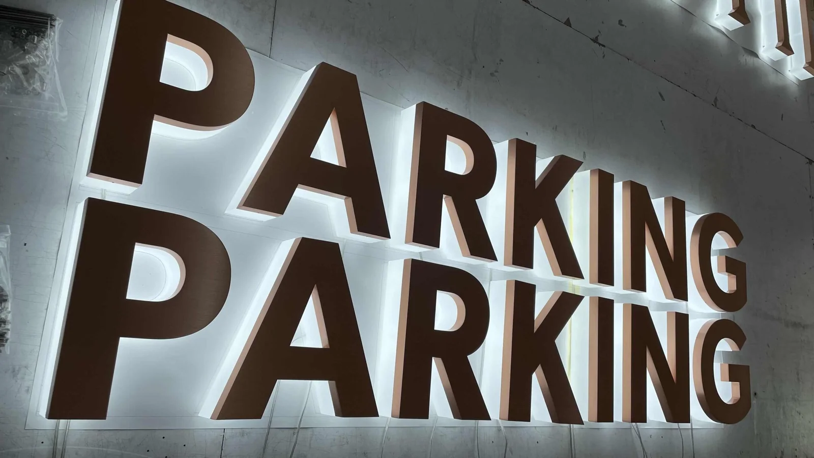 Stainless Steel 304 vs 316 for Sign Letters