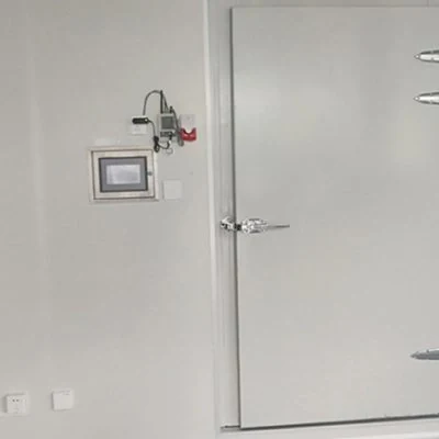 Insulated Flip Flap Door — photograph 6