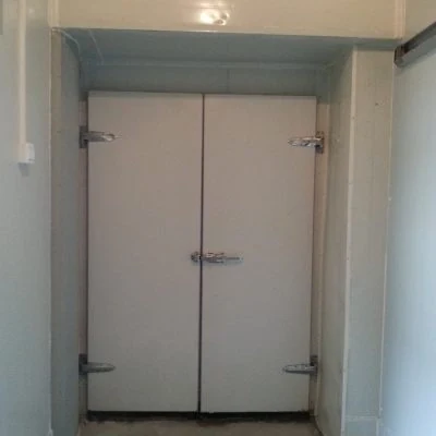 Insulated Flip Flap Door — photograph 2