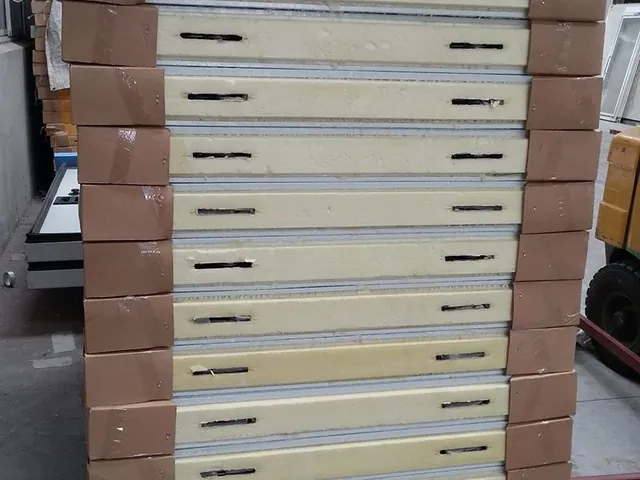 Embossed Aluminium Floor Panels — cold room panels manufactured by Howcool