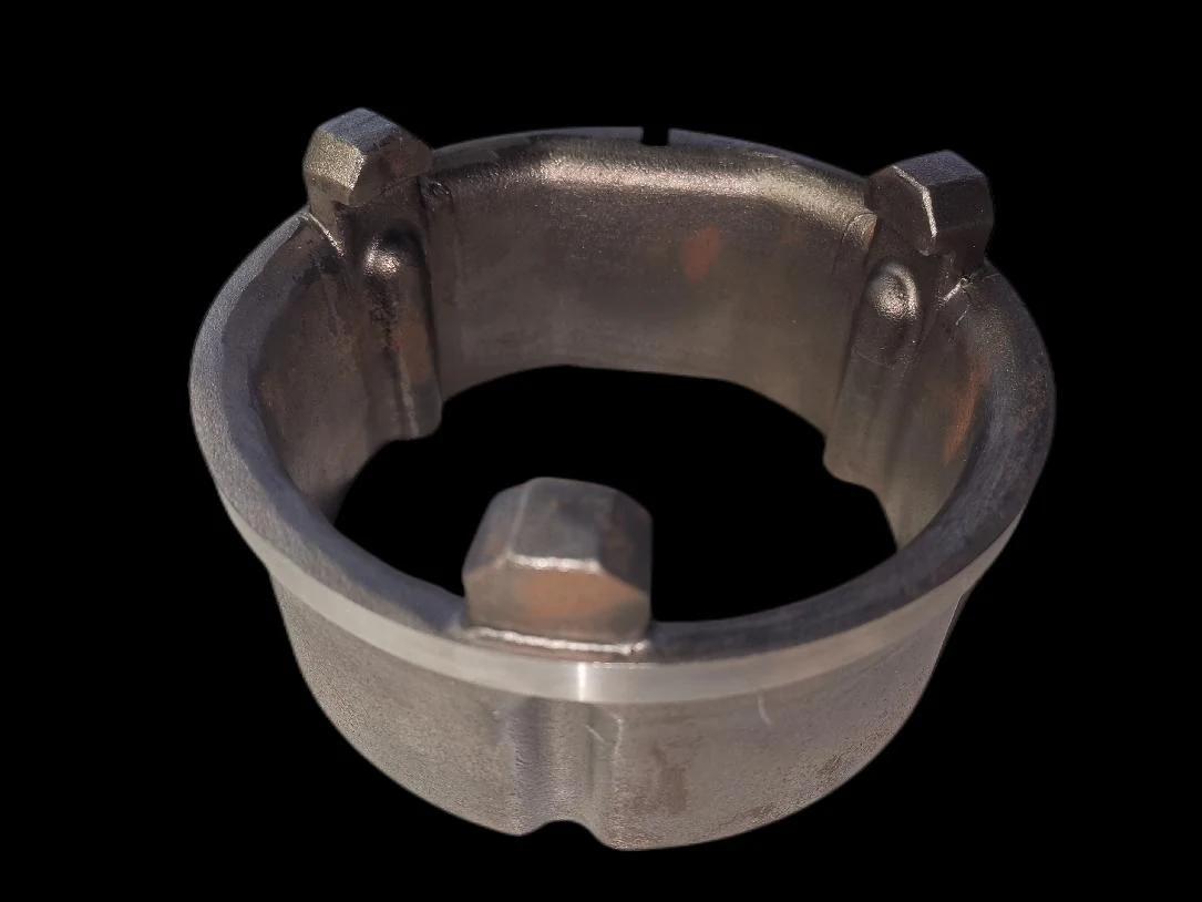 Heat resistant cast furnace component with ring shaped body